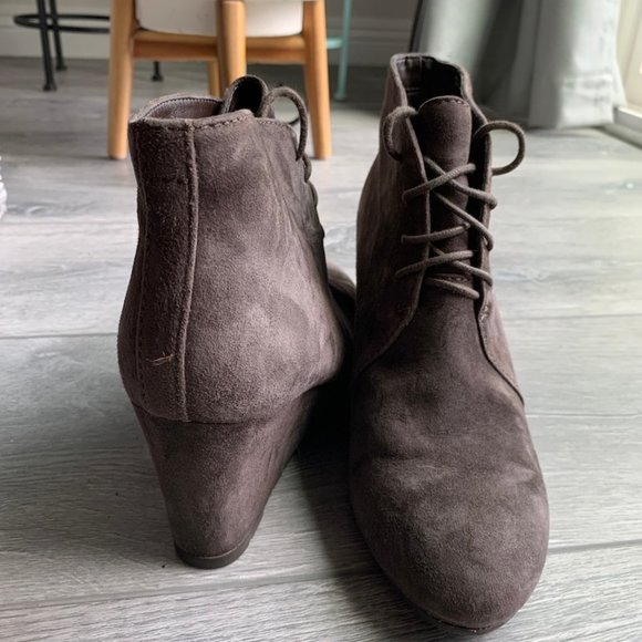 Clarks Suede Ankle Boots Dark Grey - Picture 2 of 6